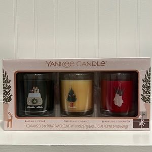 Yankee Candle 3-8oz. Christmas 🎄 candles 🕯️